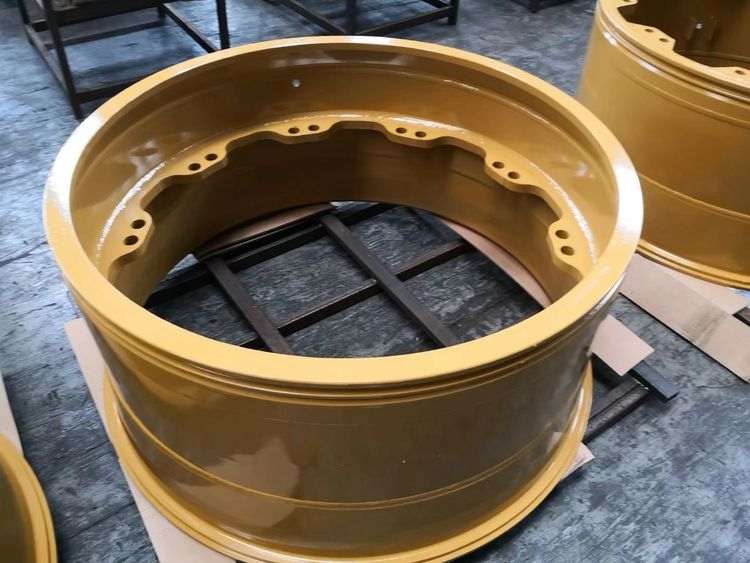卡特777D车型配套轮辋 适配轮胎27.00-79.jpg 卡特777D车型配套轮辋 适配轮胎27.00-79.jpg